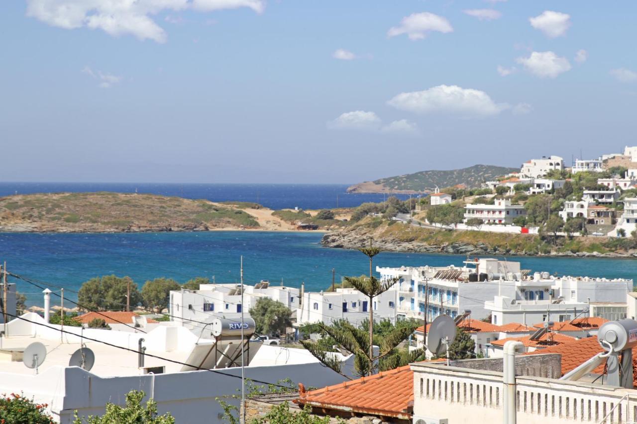 St George Studios & Apartments Batsi  Bagian luar foto
