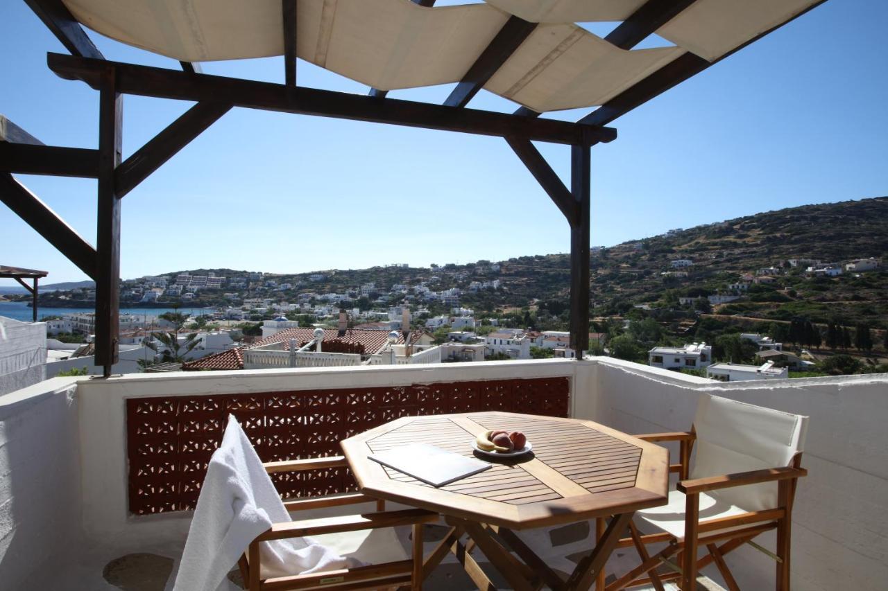 St George Studios & Apartments Batsi  Bagian luar foto
